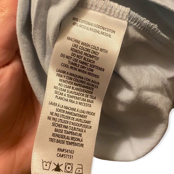 🆕 Calvin Klein Performance Logo Boxy Crop Top Tee - Picture 10 of 10